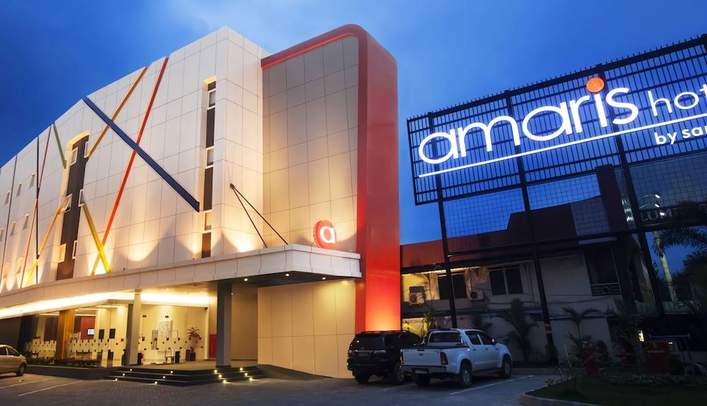 Amaris Hotel Samarinda Exterior photo